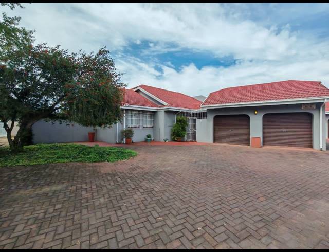 3 BEDROOM TOWNHOUSE SOLD IN THREE RIVERS